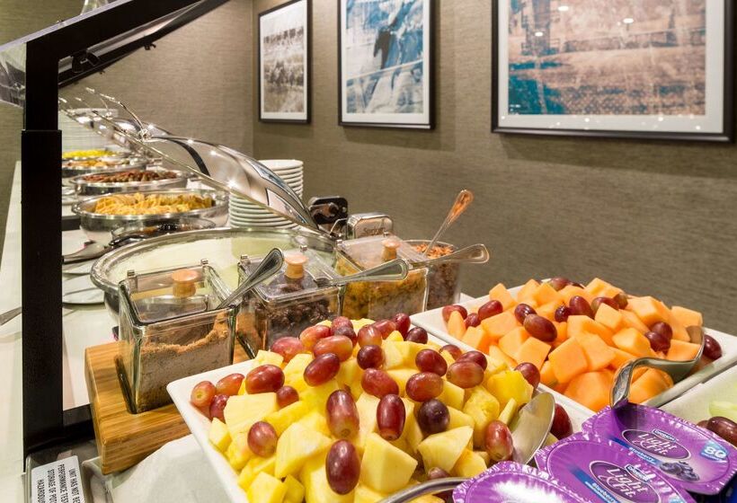 Doubletree By Hilton Hotel Laurel