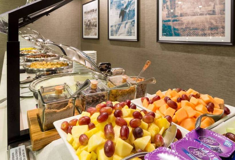 Doubletree By Hilton Hotel Laurel