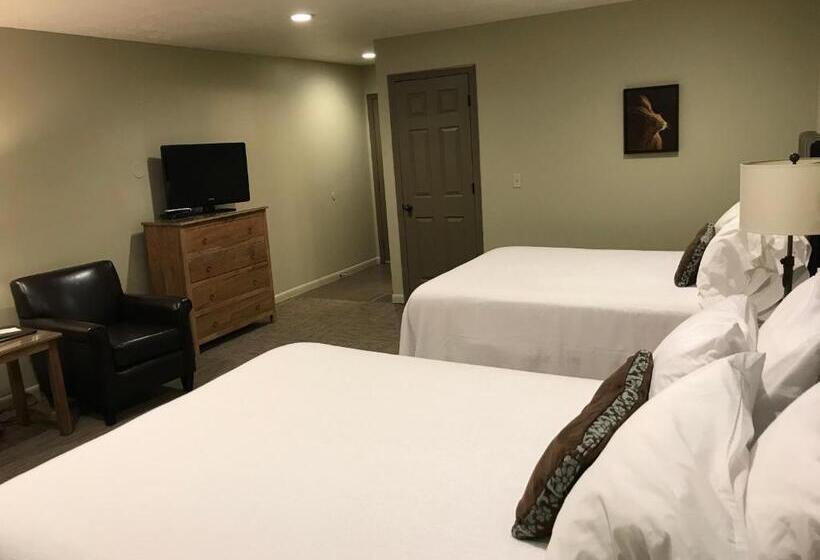 فندق Driftwood Lodge