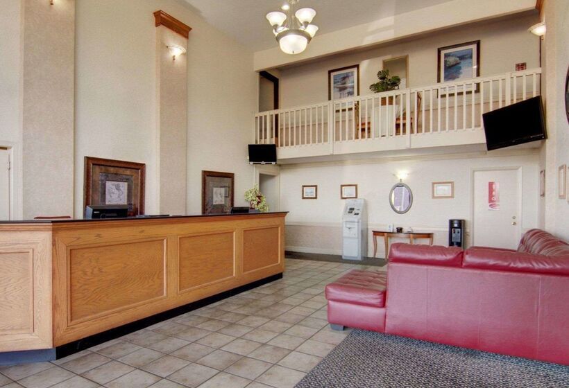 هتل Rodeway Inn Conference Center El Dorado