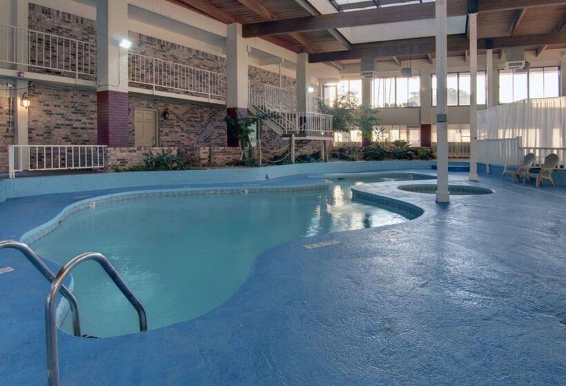 هتل Rodeway Inn Conference Center El Dorado