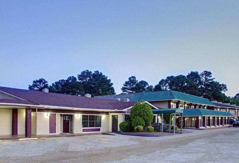 هتل Rodeway Inn Conference Center El Dorado