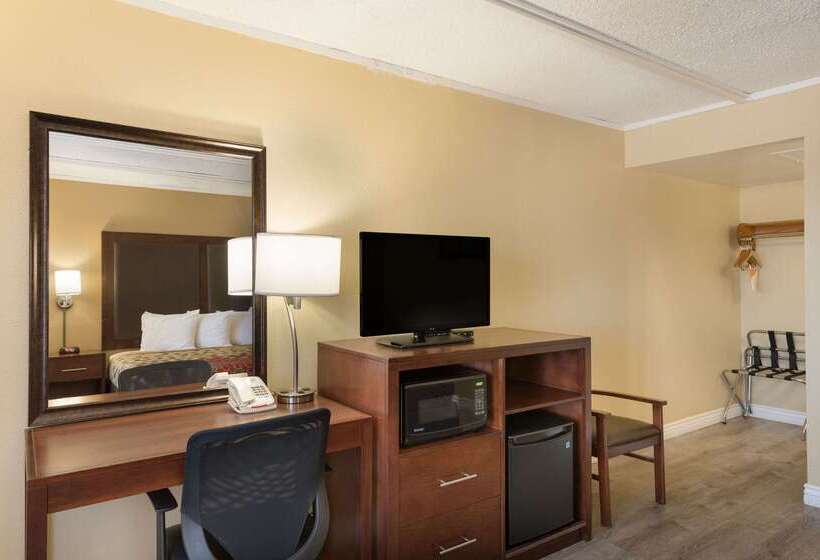 هتل Econo Lodge Flagstaff Route 66