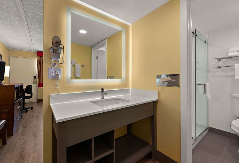 هتل Econo Lodge Flagstaff Route 66