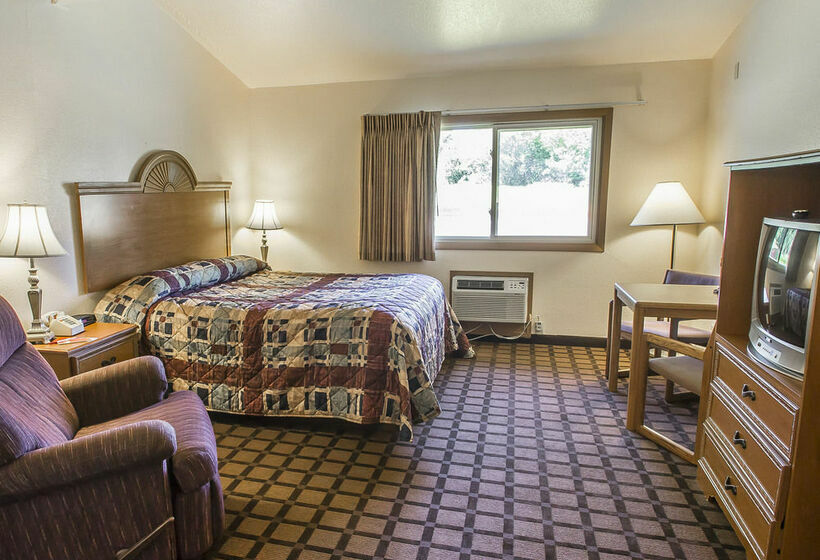 فندق Econo Lodge Inn & Suites