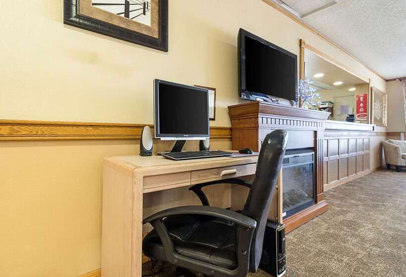 فندق Jackson Inn