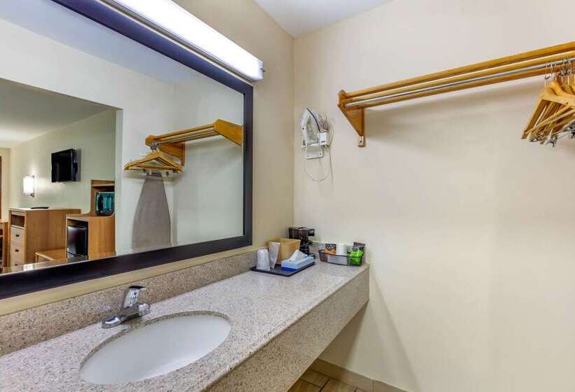 فندق Econo Lodge