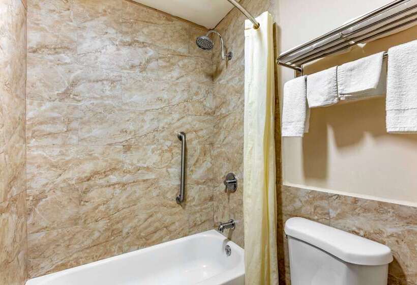 فندق Econo Lodge