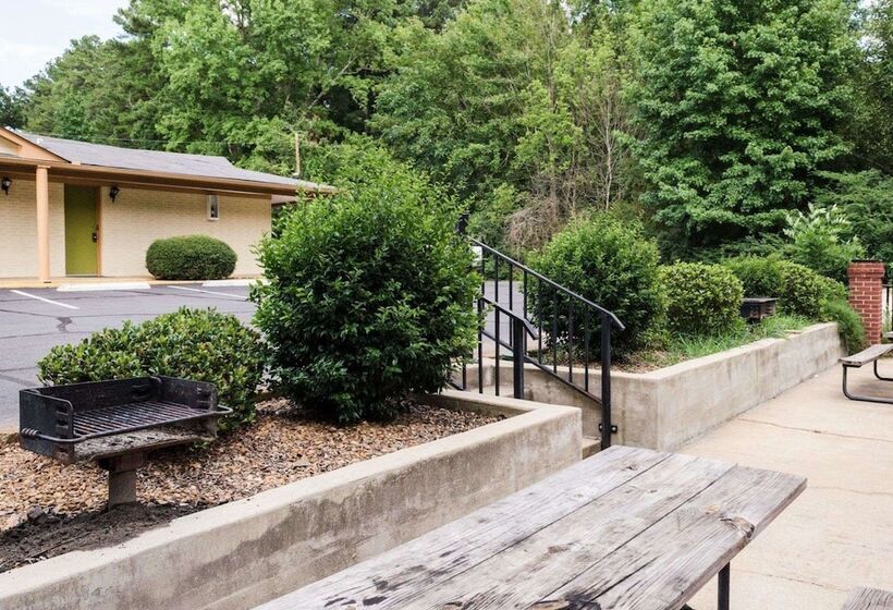 فندق Econo Lodge