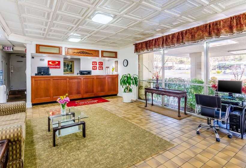 فندق Econo Lodge