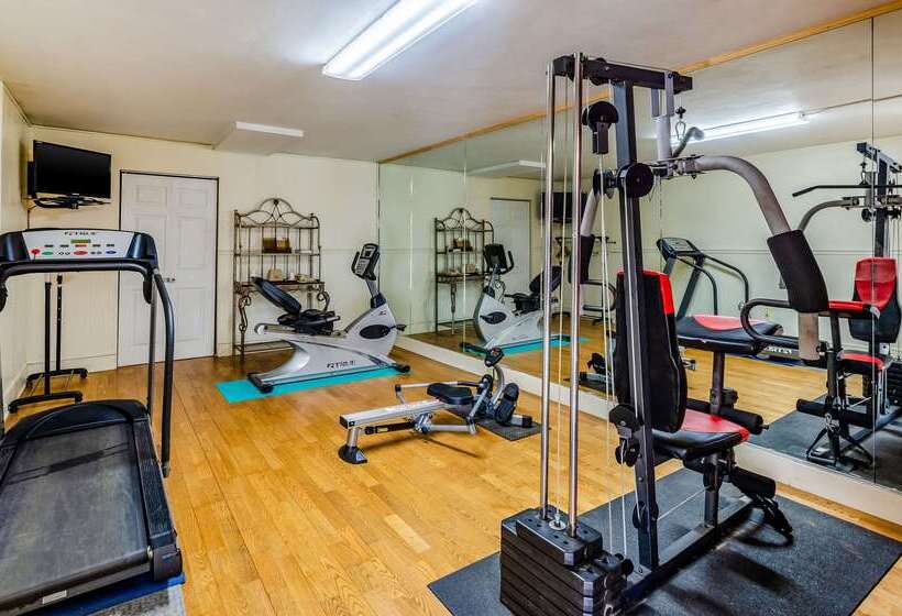 فندق Econo Lodge