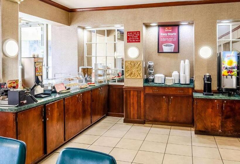 فندق Econo Lodge