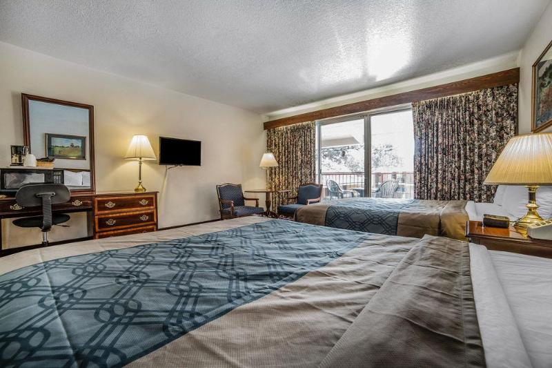 هتل Econo Lodge Near Reno Sparks Convention Center
