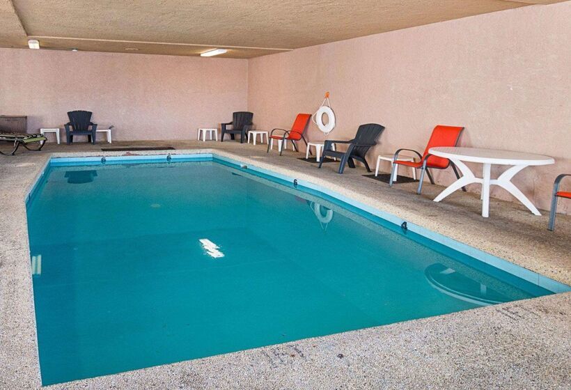 فندق Econo Lodge