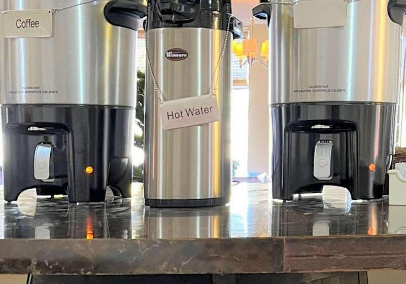 فندق Econo Lodge