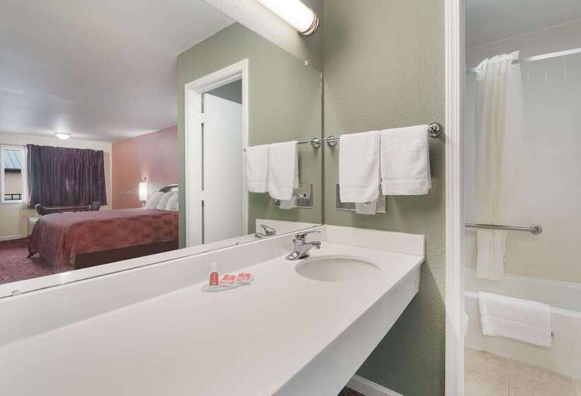 호텔 Econo Lodge