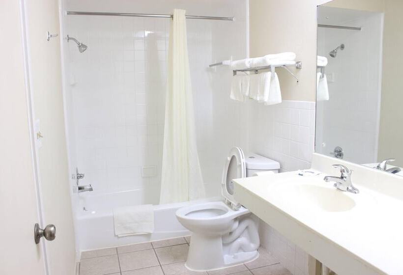 فندق Economy Inn