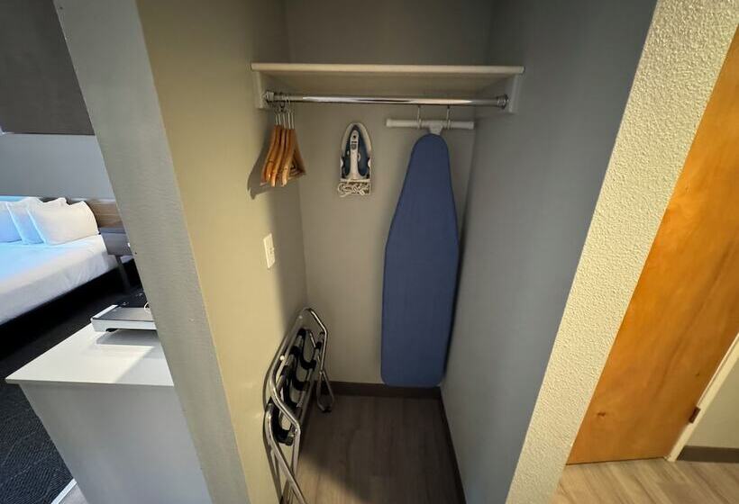 هتل Extended Stay America Premier Suites   Portland   North