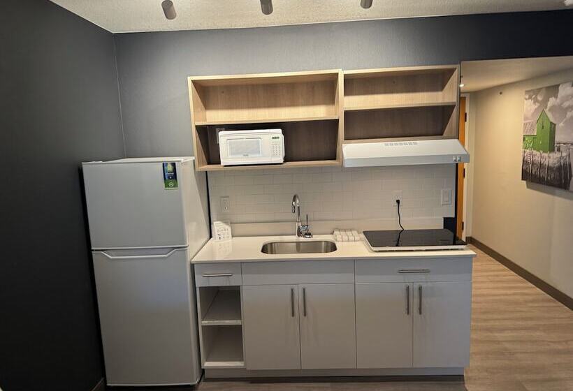 هتل Extended Stay America Premier Suites   Portland   North