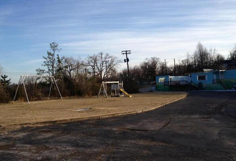 فندق Family Budget Inn Harrison