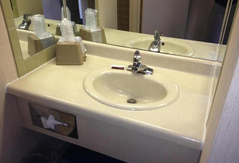 فندق Family Budget Inn Harrison