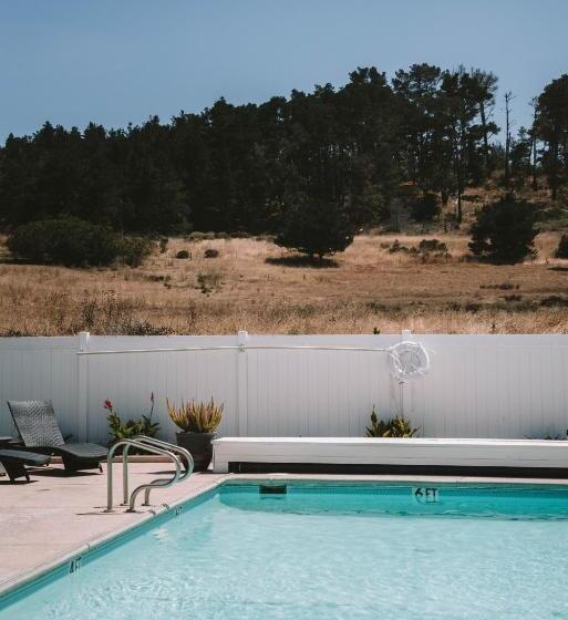 酒店 Fireside Inn On Moonstone Beach