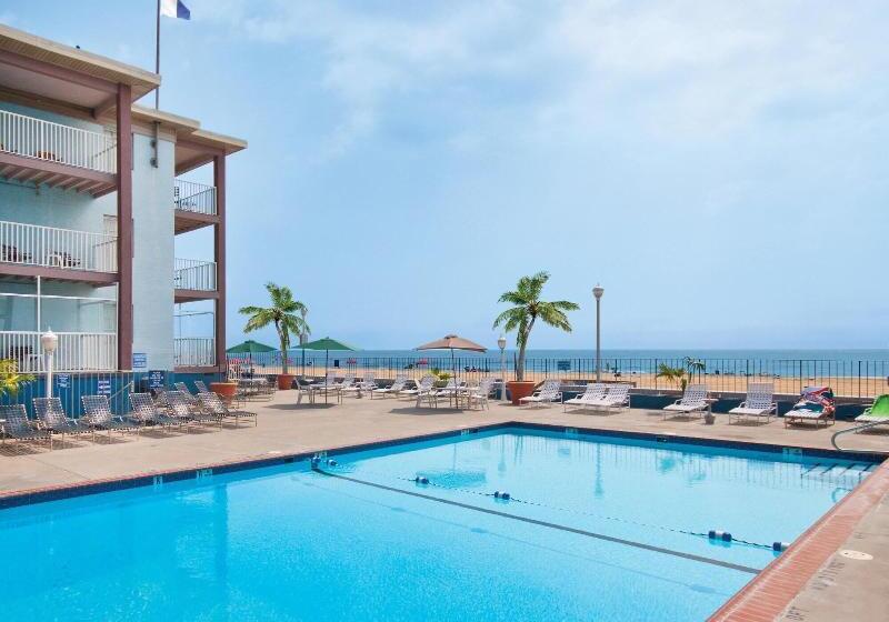 هتل Flagship Oceanfront