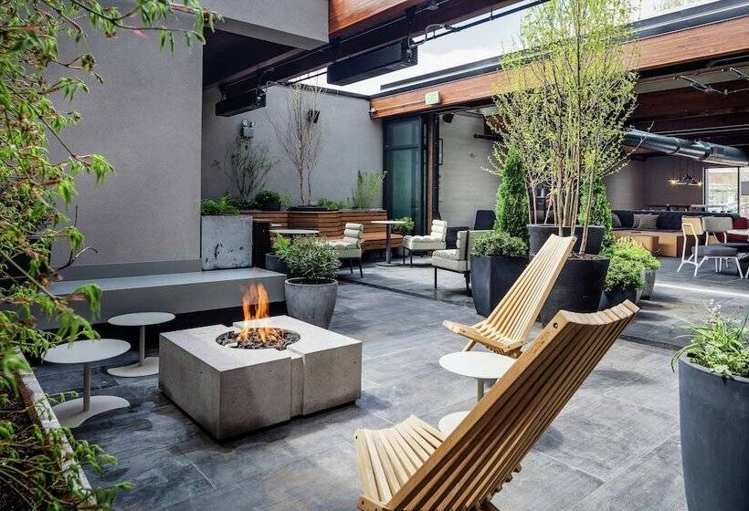 Freepoint Hotel Cambridge, Tapestry Collection By Hilton