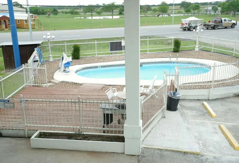 ホテル Giddings Executive Inn