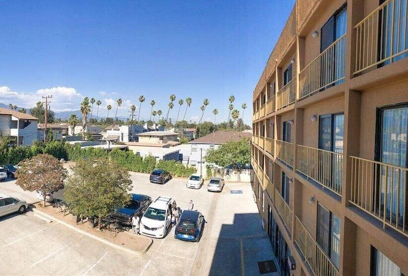 فندق Greentree Inn & Suites Los Angeles   Alhambra   Pasadena