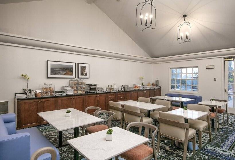 호텔 Half Moon Bay Lodge