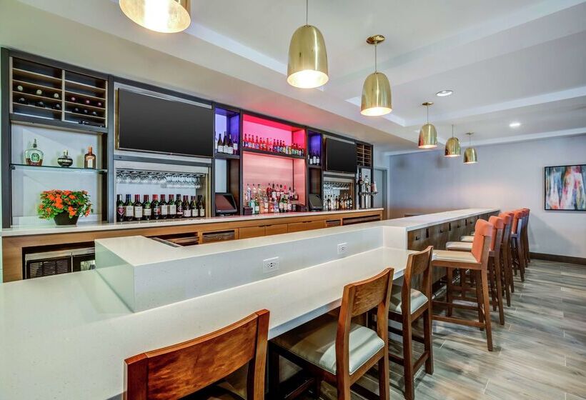 فندق Hilton Garden Inn Boston/waltham