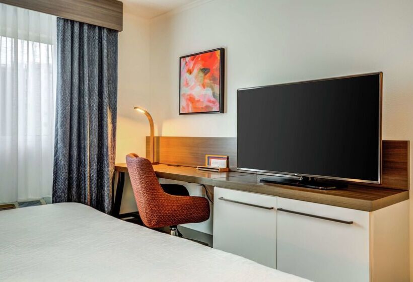 בית מלון כפרי Hilton Garden Inn Boston/waltham