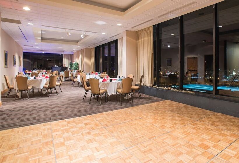 ホテル Holiday Inn & Suites Pittsfield Berkshires, An Ihg