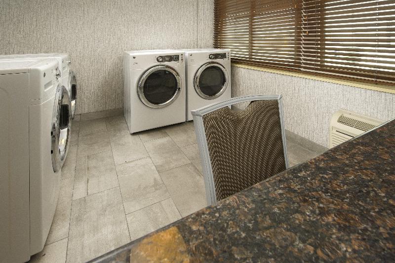 בית מלון כפרי Holiday Inn Express Baltimore At The Stadiums, An Ihg