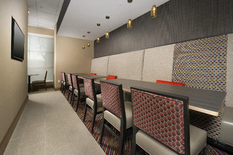 هتل Holiday Inn Express Baltimore At The Stadiums, An Ihg