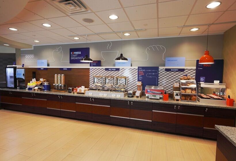 호텔 Holiday Inn Express Pittsburgh West   Greentree, An Ihg