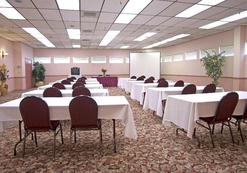 فندق Holiday Inn Rancho Cordova   Northeast Sacramento, An Ihg