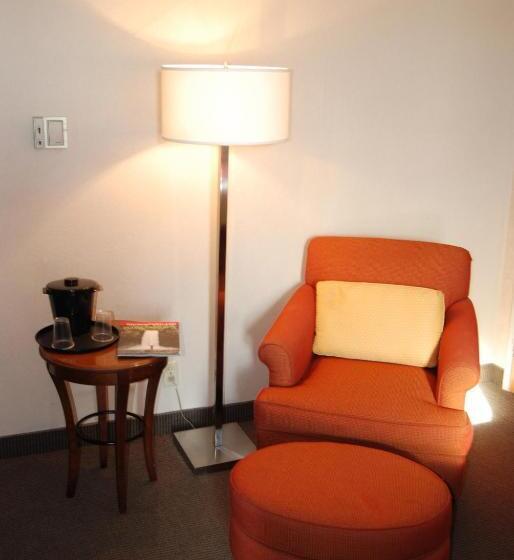 ホテル Inn At The Convention Center