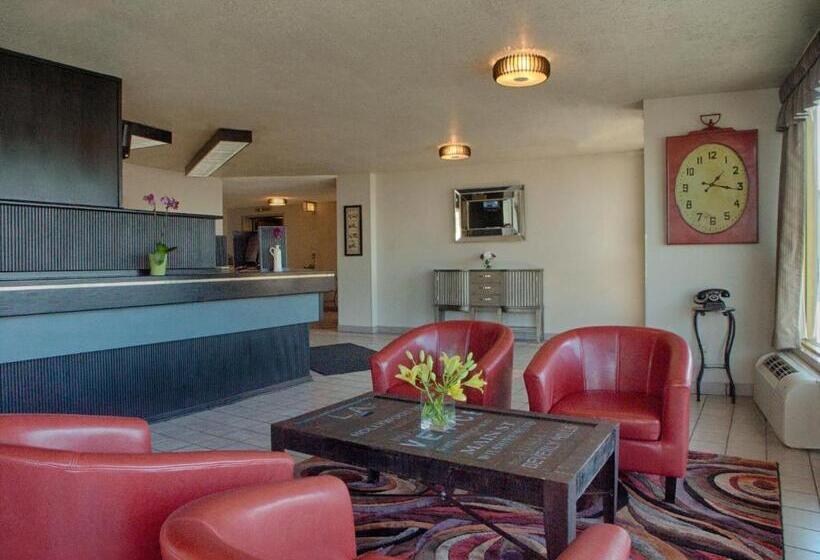 ホテル Inn At The Convention Center