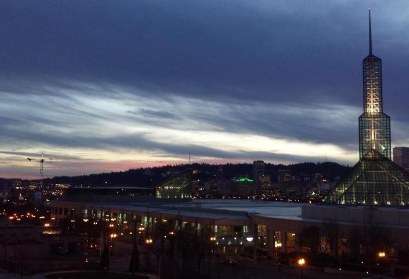 ホテル Inn At The Convention Center