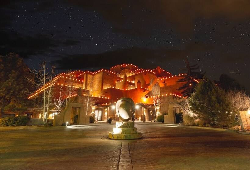 Отель Inn & Spa At Loretto