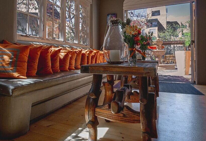 Отель Inn & Spa At Loretto