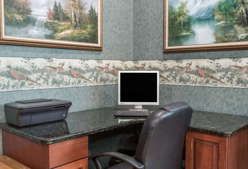 בית מלון כפרי Knights Inn Arcadia