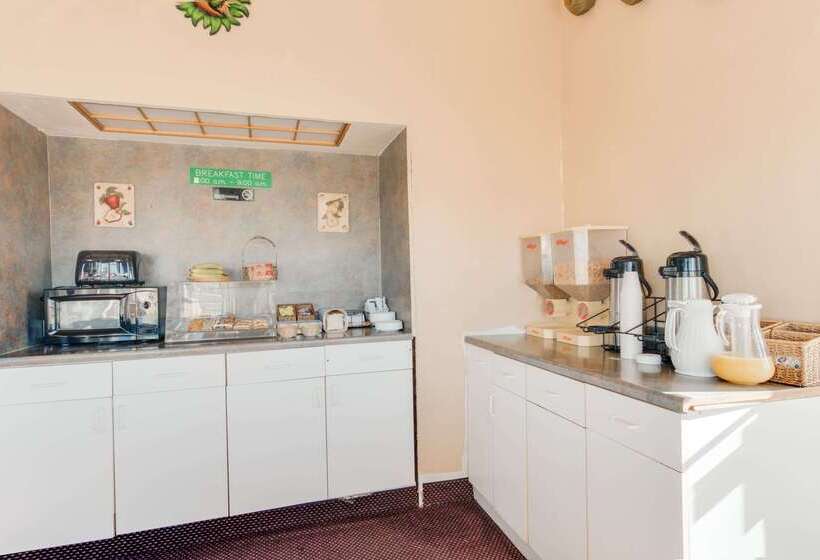 فندق Knights Inn Van Horn