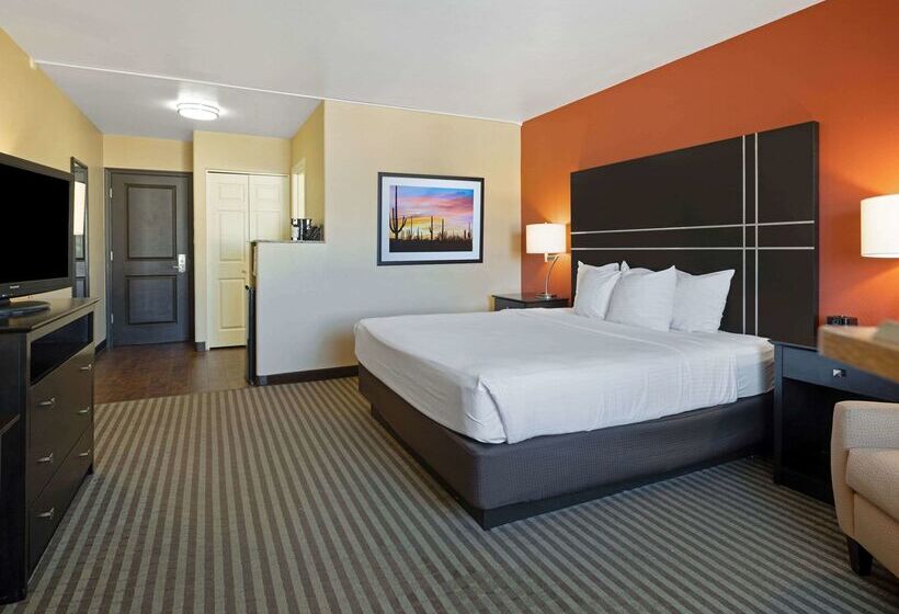 هتل La Quinta By Wyndham Tucson   Reid Park