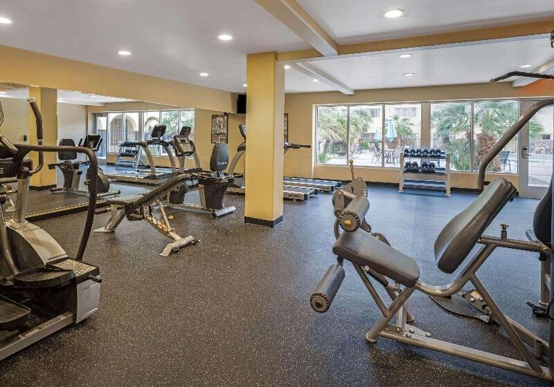 هتل La Quinta By Wyndham Tucson   Reid Park