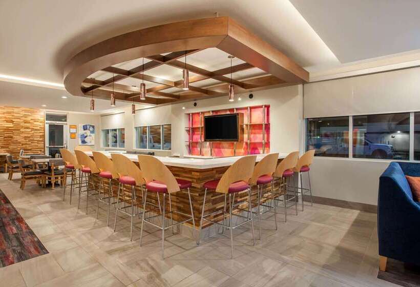 فندق La Quinta By Wyndham Madera