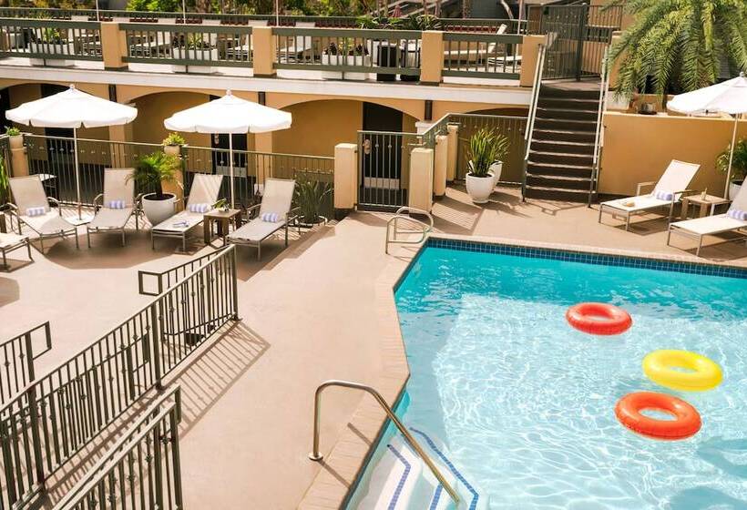 בית מלון כפרי Sonder La Ensenada