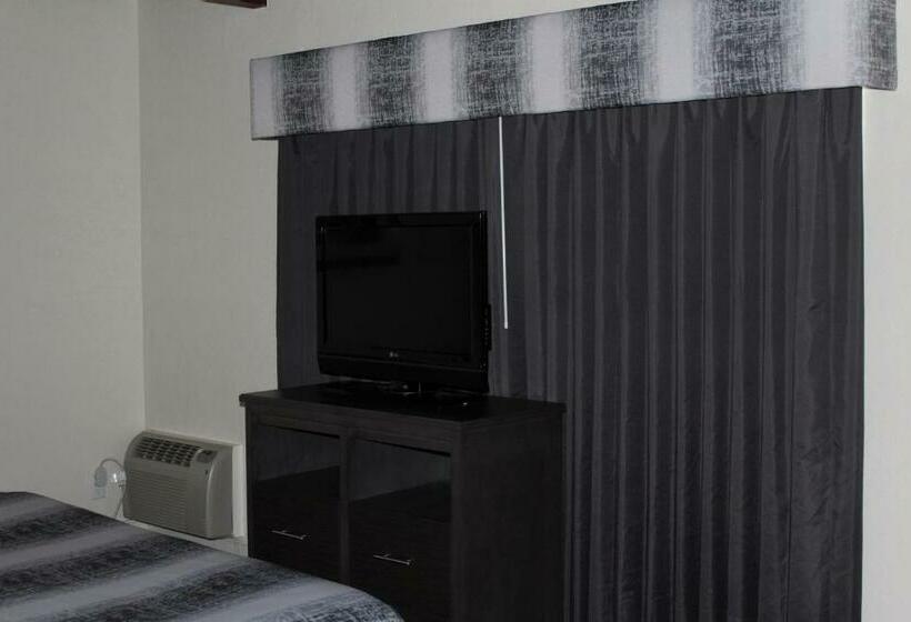 Отель Lamplighter Inn